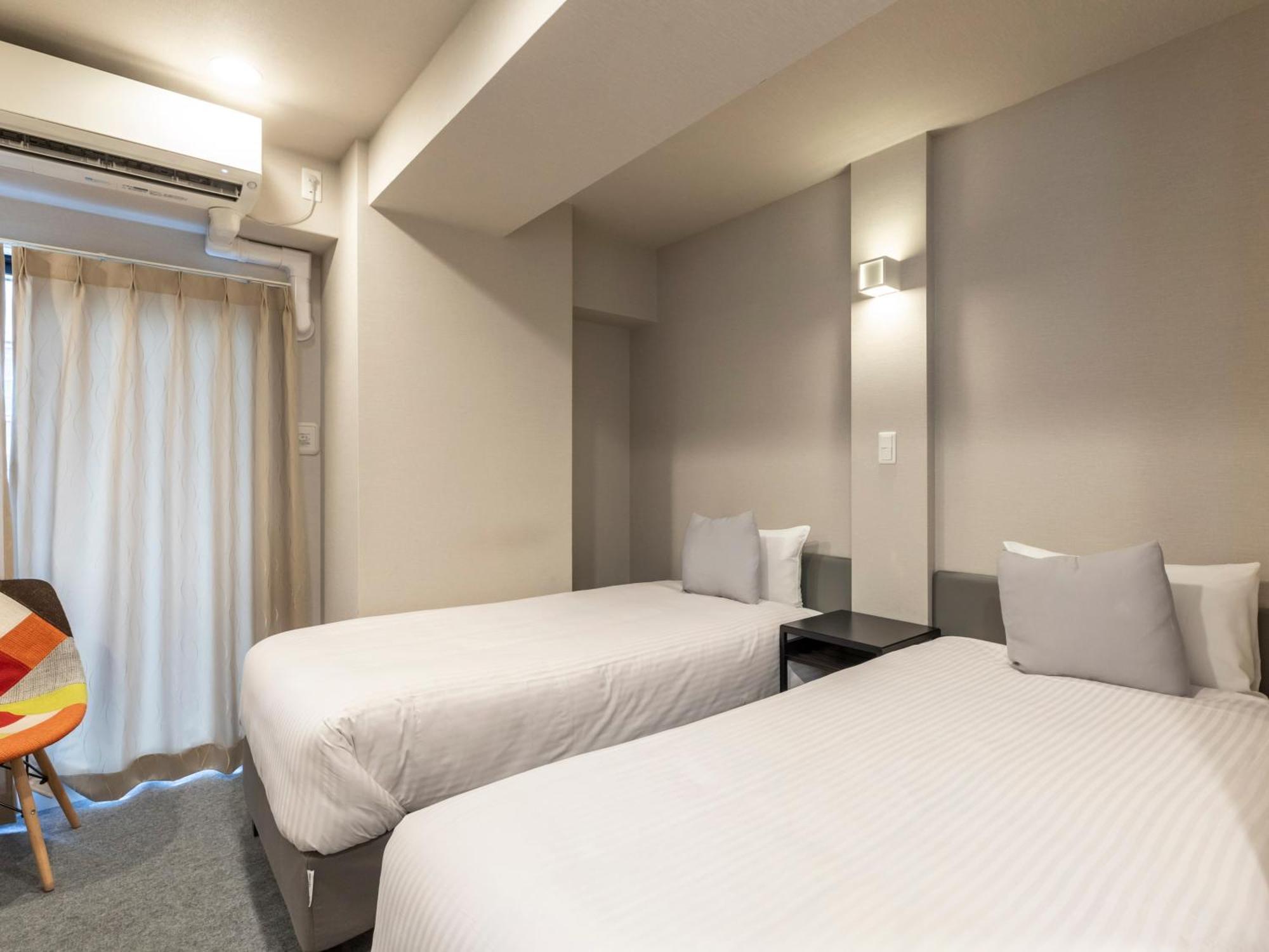 Tabist Unihotel Midosuji Hommachi Osaka Buitenkant foto