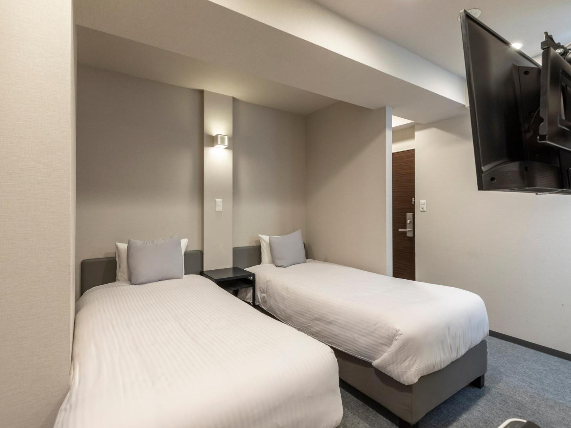 Tabist Unihotel Midosuji Hommachi Osaka Buitenkant foto