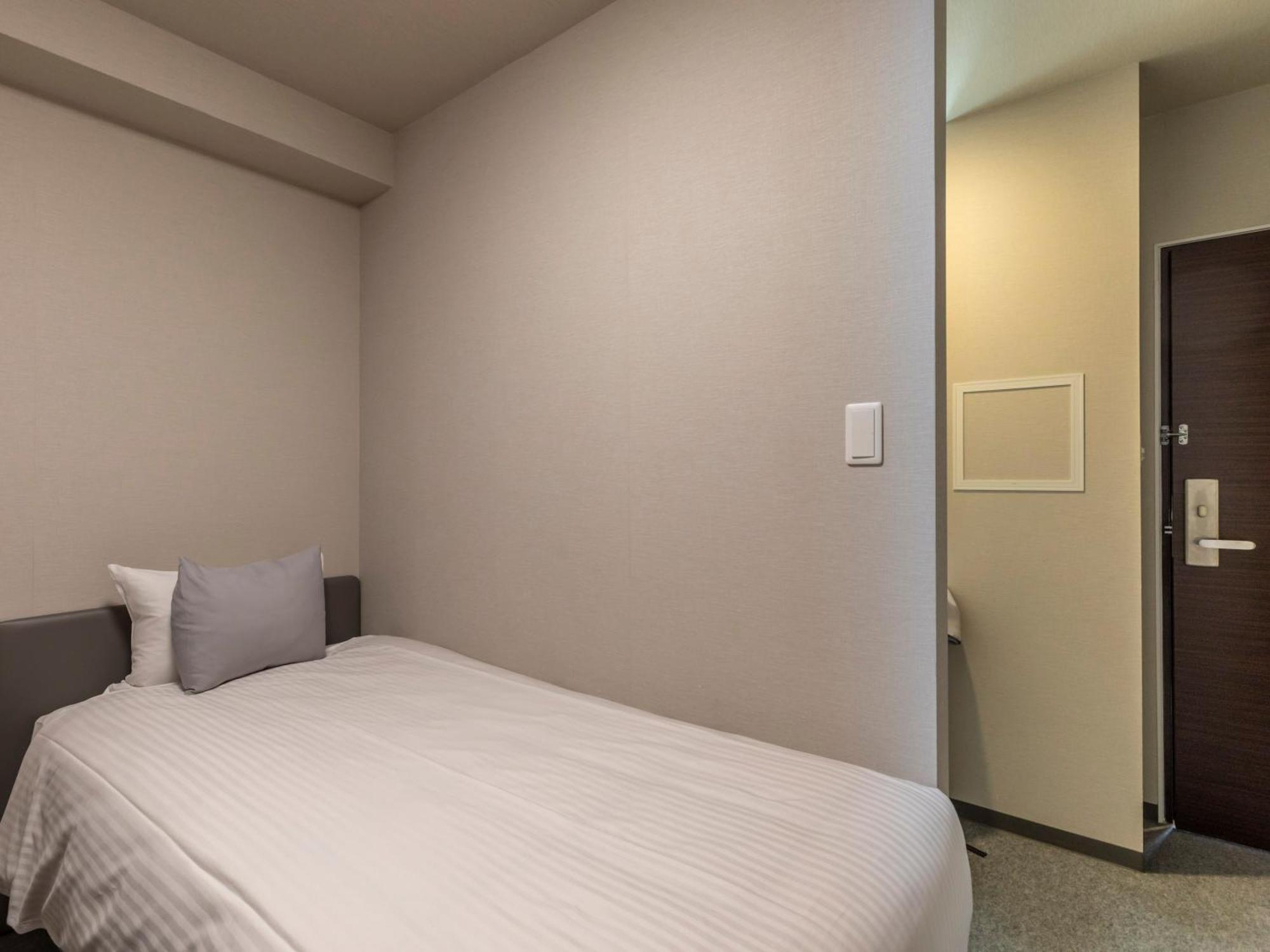 Tabist Unihotel Midosuji Hommachi Osaka Buitenkant foto